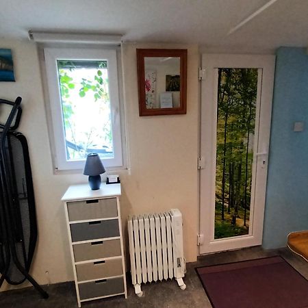 Private Suite In Oxfordshire, A40 威特尼 外观 照片