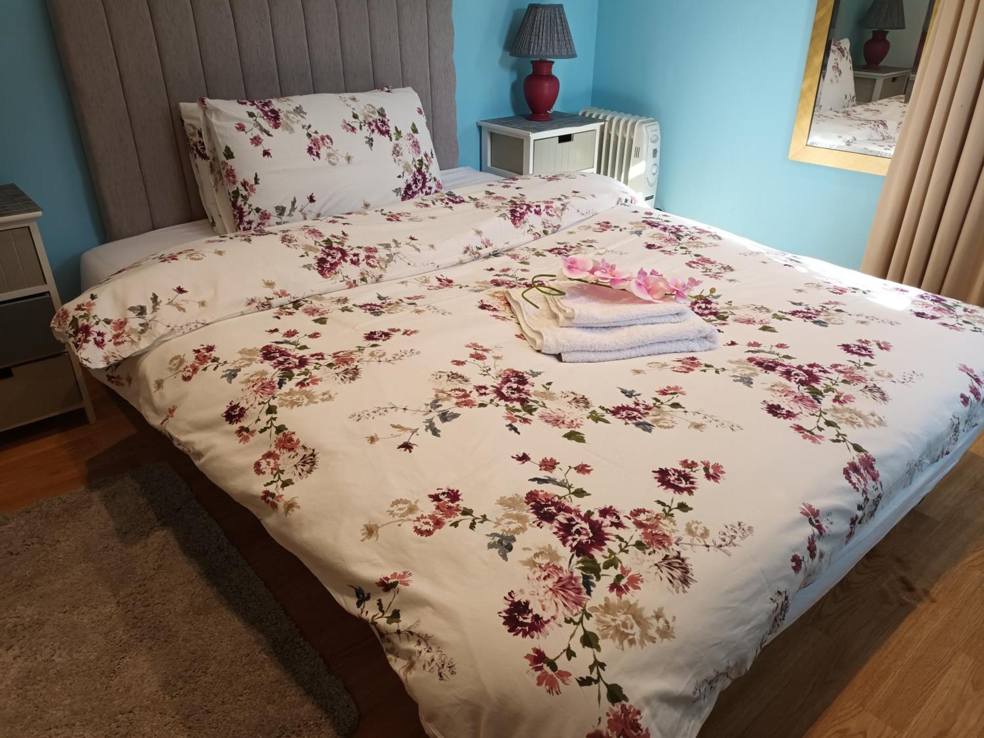 Private Suite In Oxfordshire, A40 威特尼 外观 照片